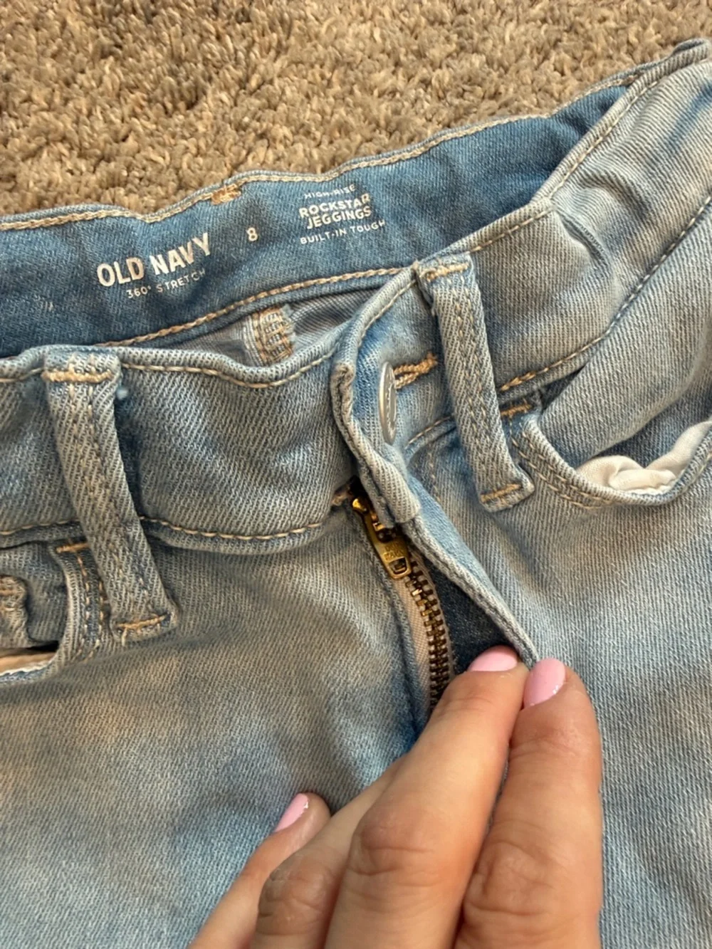 Old Navy | High- Rise Rockstar Jeggings in Light Blue Wash